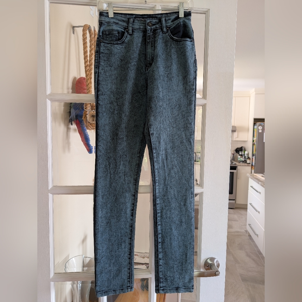 Women's Straight Leg Jeans - Black